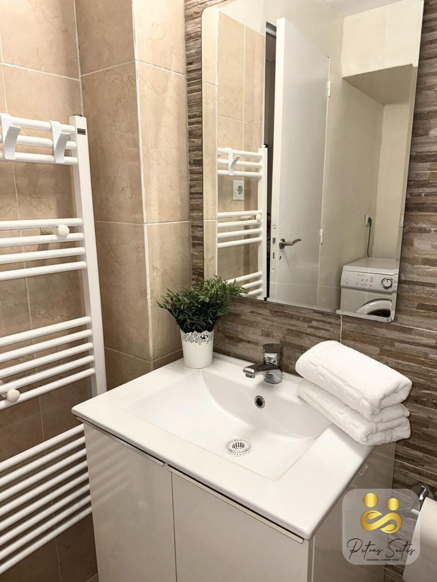 Petras Luxury Suites 아테네 외부 사진